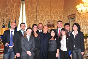 berlusconi_studenti_anticamorra_300x200